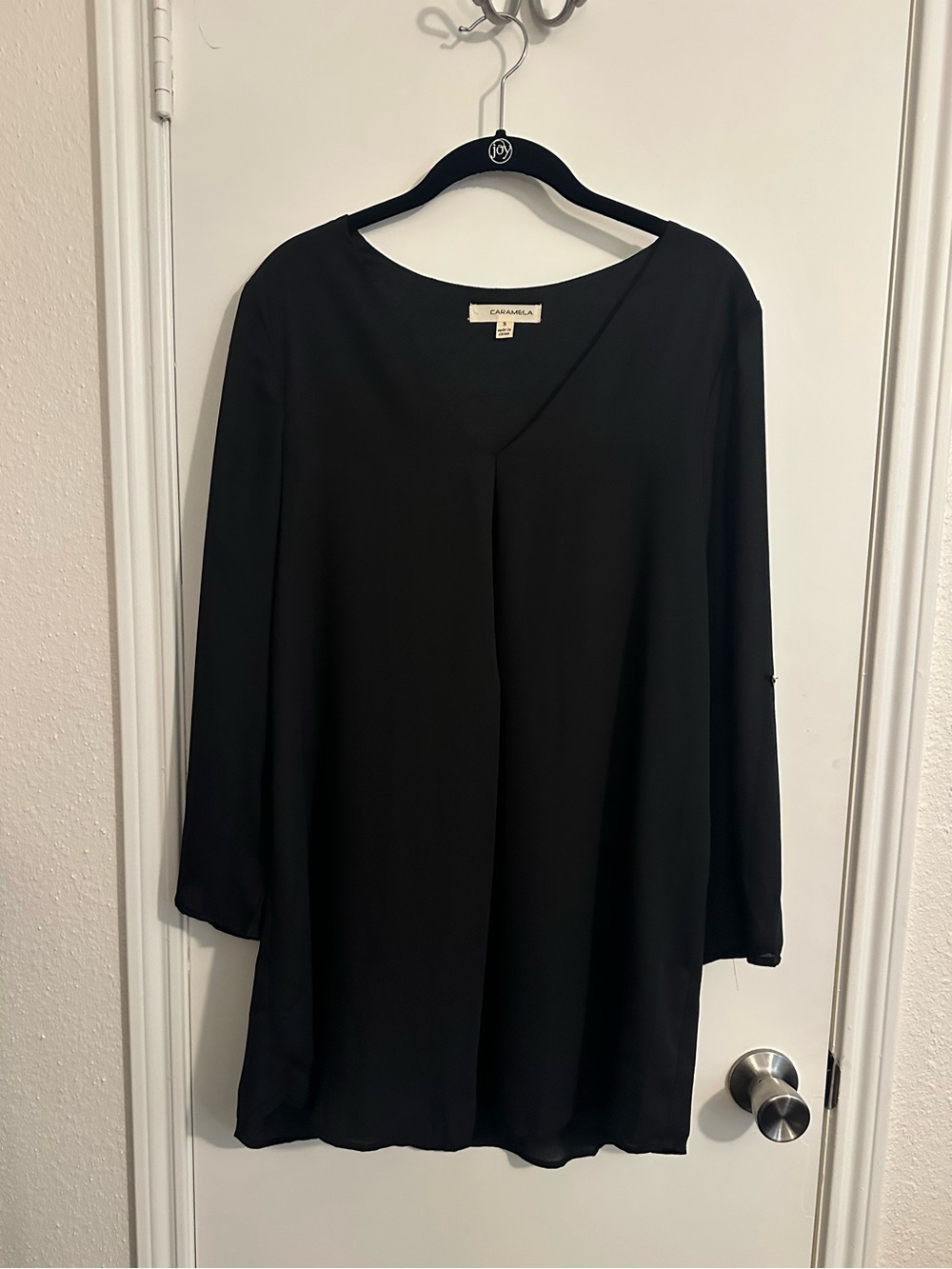 Women's Black V-Neck Long Sleeve Blouse